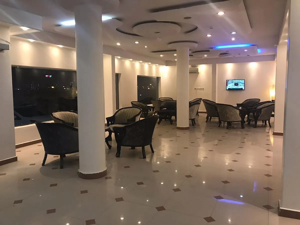 Al Makan Al Mosafer 116 Hotel By Al Azmy リヤード 3*,